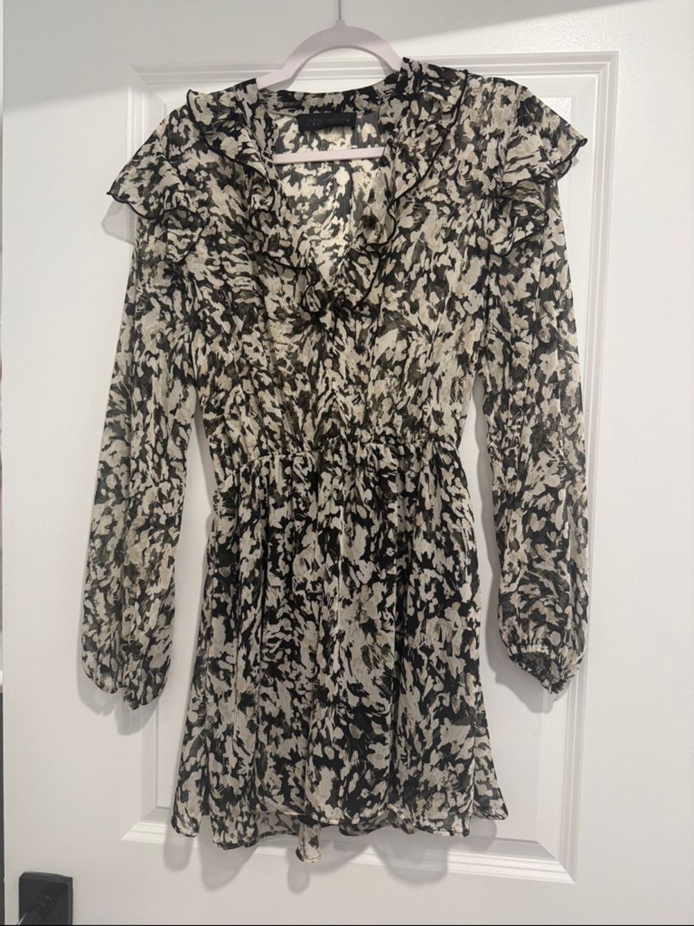 Zara Black and Cream Dress Small